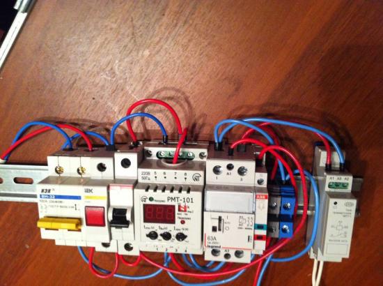 Проверка перегрузки по току, контактор Легран 412547 и сигнализатор об отключении напряжения